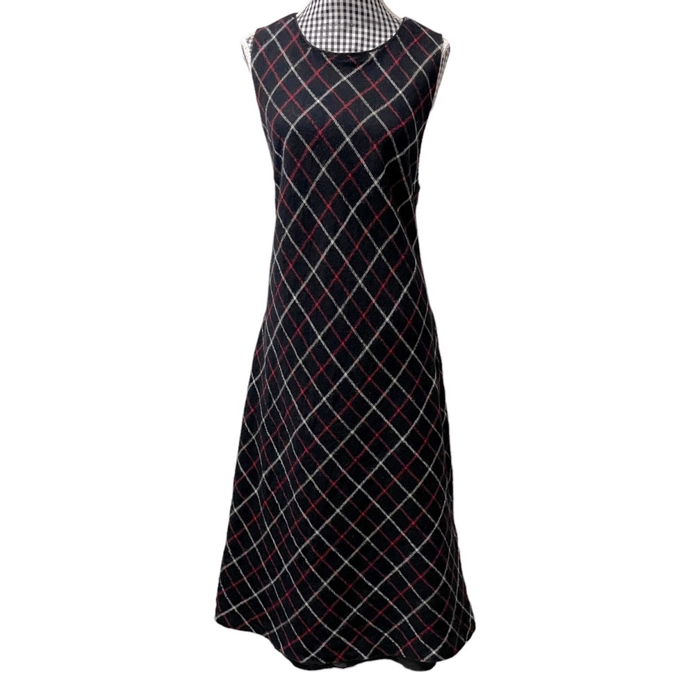 Sleeveless Black Plaid A-Line Dress with Red Accent